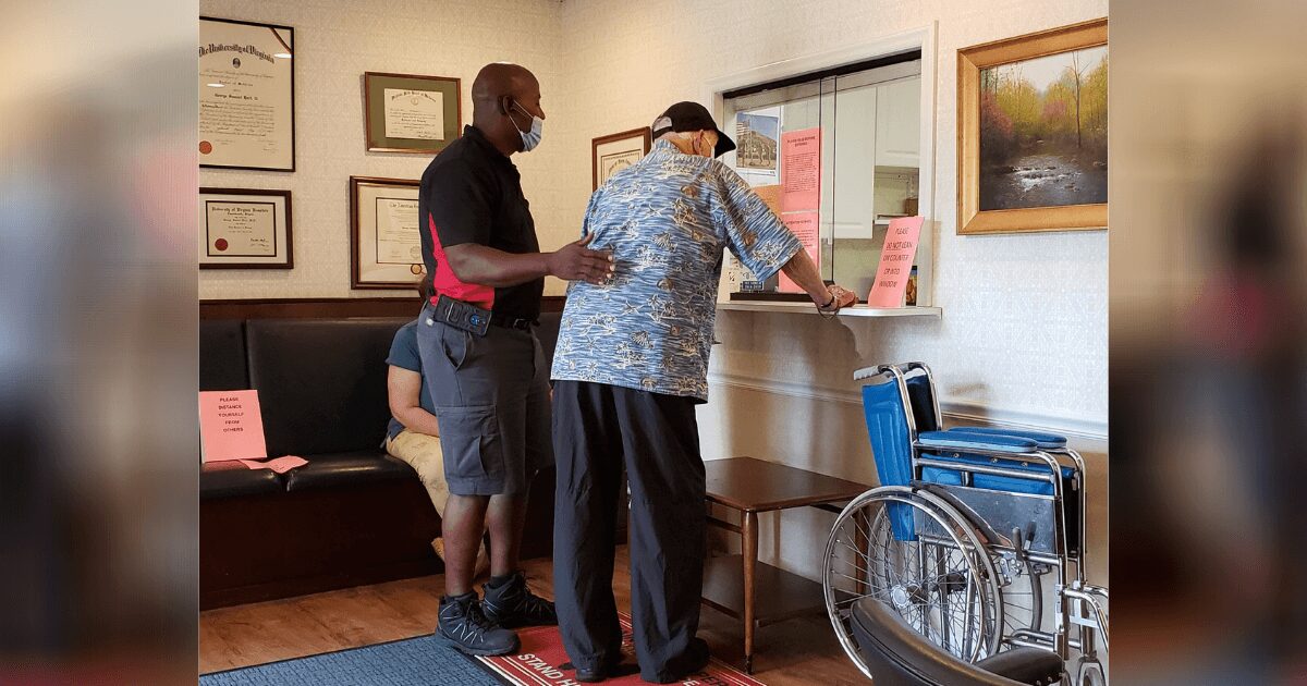 Kind stranger gives his doctor's appointment to an elderly man who missed his and was being sent home. 