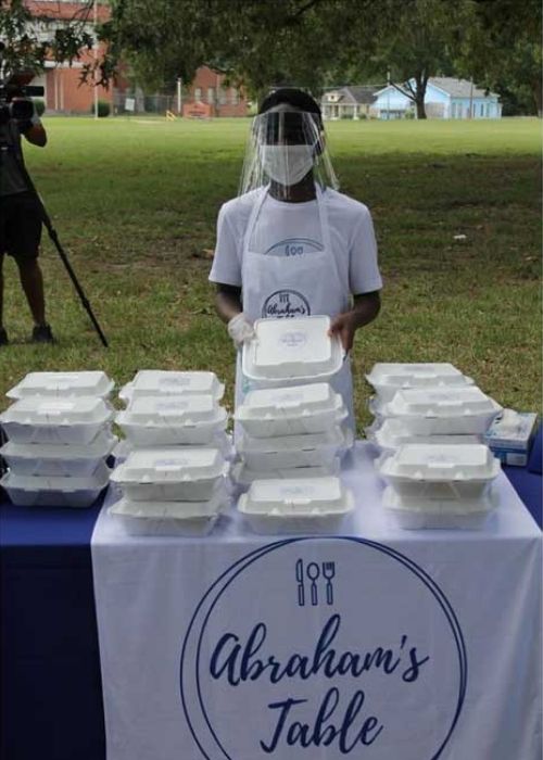 13-year-old boy uses his ‘Make-A-Wish’ to feed the homeless for a year.