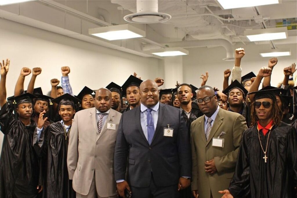Chicago man starts The Dovetail Project which teaches young men how to be good fathers