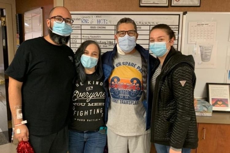 Single dad receives kidney donation from total stranger who saw his plea on social media.